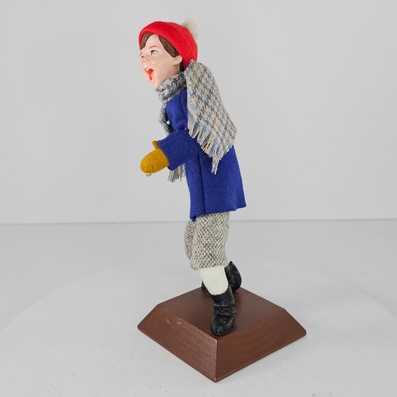 Simpich Christmas Character Doll Boy Throwing Snowball 1992 - Picture 2 of 10
